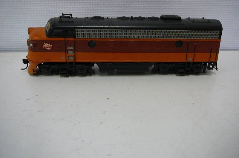 lot 83 image: Trains Athearn Miniature 3 count