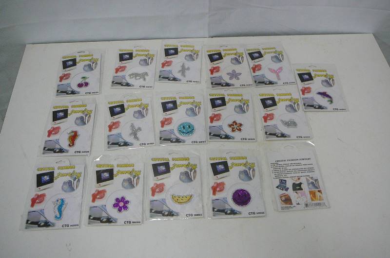 lot 94 image: Crystal Fashion Jewelry GTG Series 16 Count