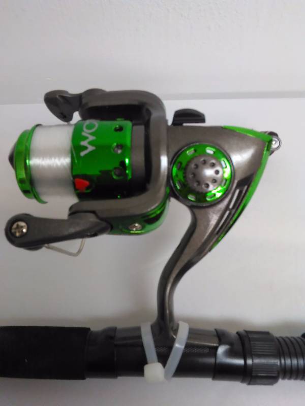 lot 17 image: Southbend Worm Gear Fishing Rod and Reel