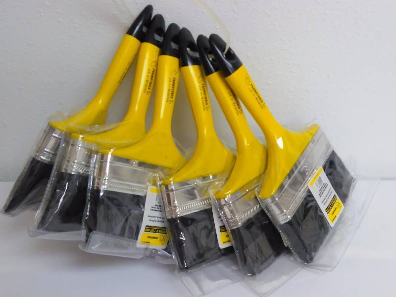 lot 24 image: 5 Paint Brushes (6) by Promo Tools