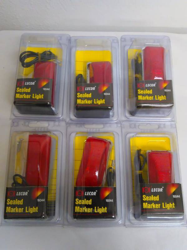 lot 28 image: Lecor Sealed Red Marker Lights (6)
