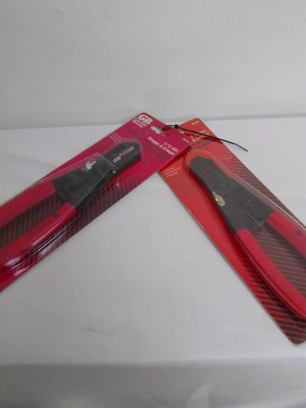 lot 66 image: Wire Stripper and Crimper (2) by Gardener Bender