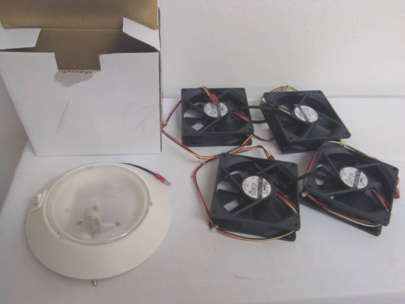 lot 81 image: Automotive Fans (4) and Lights (3)