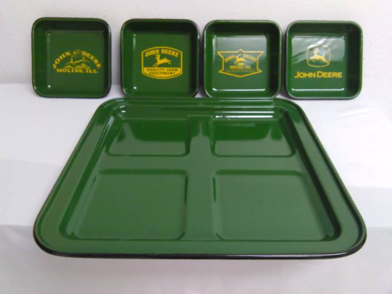 lot 101 image: John Deere Enamel Snack Server Tray (set of 5)