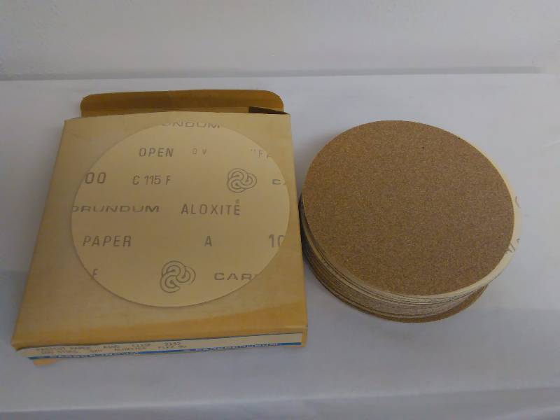lot 102 image: Sanding Discs (100 ct.) 115 grit, 6