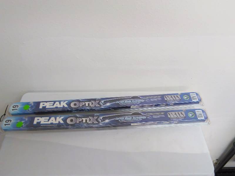 lot 111 image: Peak Optix 19 in. Wiper Blades (1 pr.)