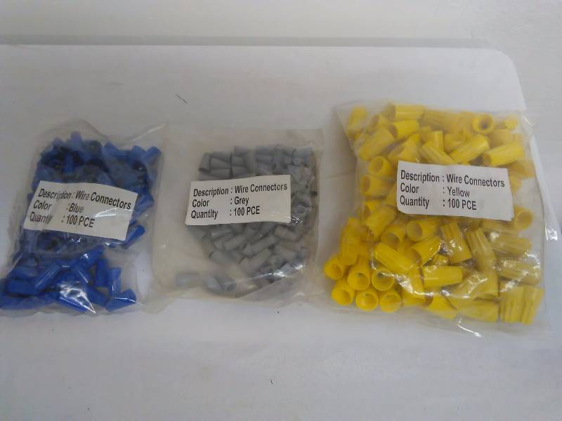 lot 131 image: Wire Nuts, 100 pcs each yellow, blue, grey