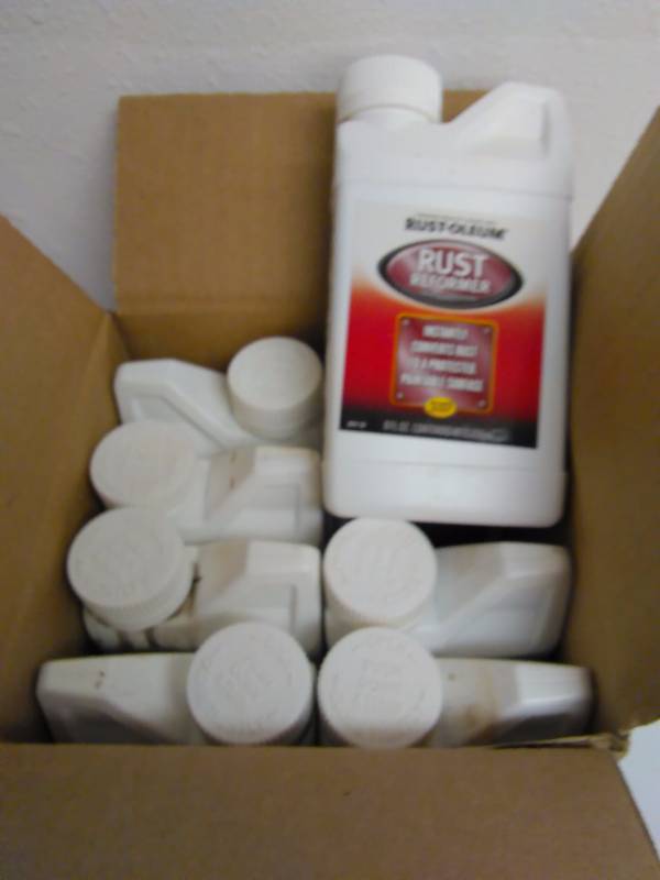 lot 135 image: Rust-oleum Rust Reformer 8oz Bottles (8)