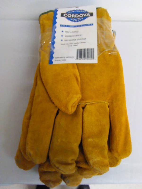 lot 174 image: Cordova Gloves, Suede, Mens Medium(3)