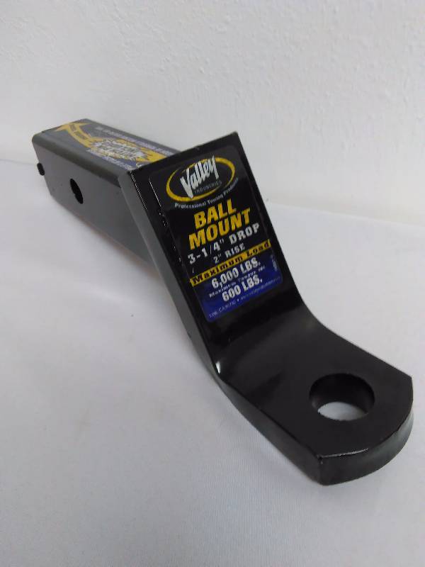 lot 176 image: 2 Inch Trailer Insert and hitch pin, 6000 lbs. max load