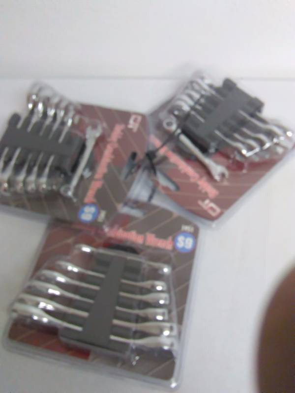 lot 249 image: Stubby Combination Wrenches with holders (3)