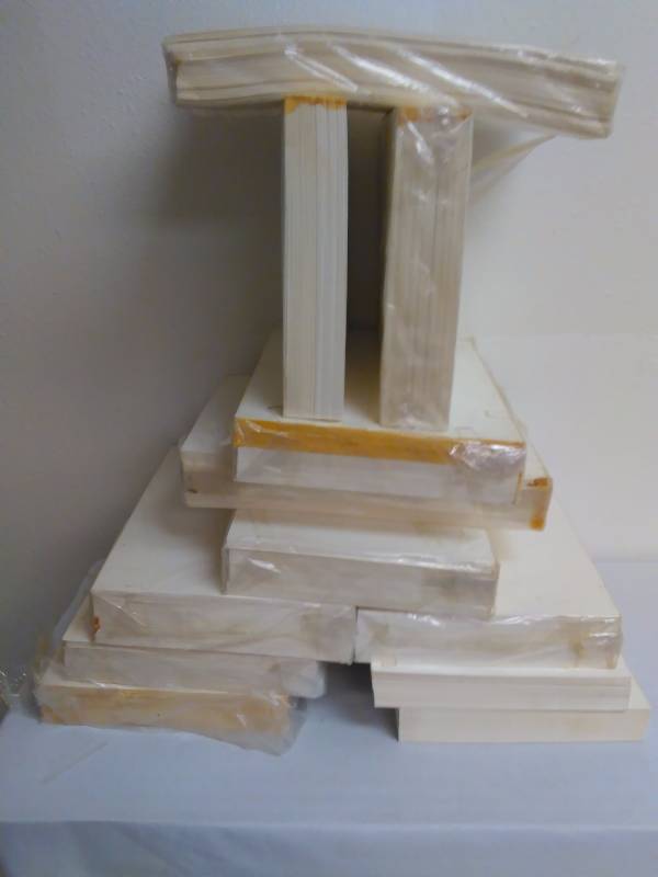 lot 287 image: Writing Linen Paper Tablets (12) measures 6.5 x9.5