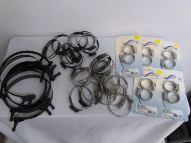 lot 316 image: Assorted Hose Clamps (48)