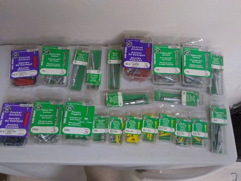 lot 319 image: Hardware Variety, large lot, (100 pkgs.) T