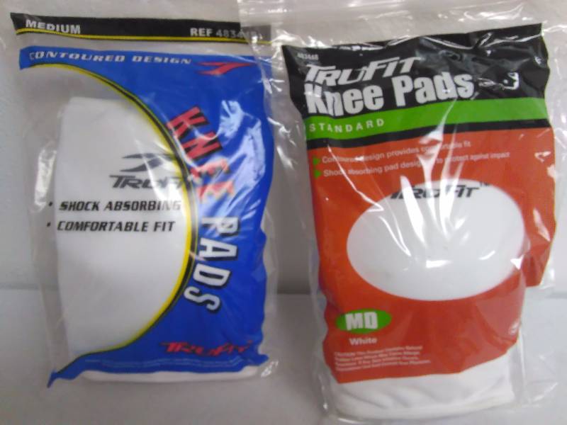 lot 333 image: Knee Pads (2 pr.)