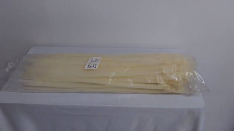 lot 347 image: 19-inch Zip  Cable Ties (100) Strength 250#