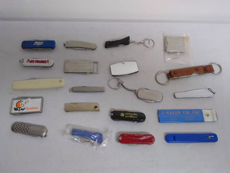 lot 400 image: Assorted Pocket Knifes (20)