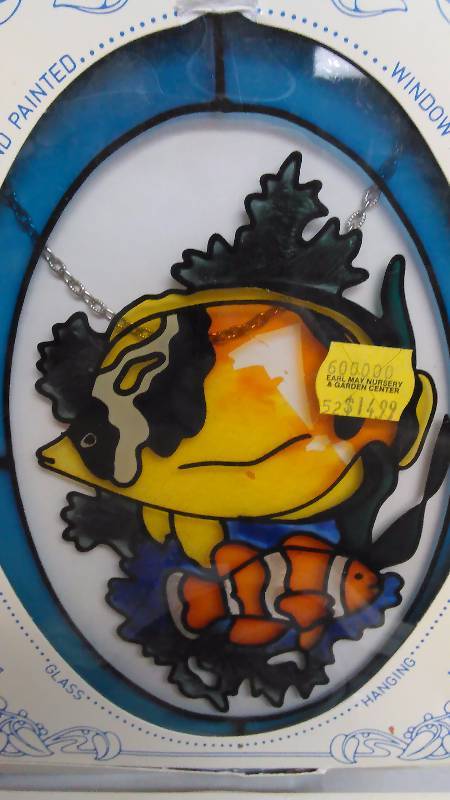lot 423 image: Hanging Sun Catcher Window Art, (11)