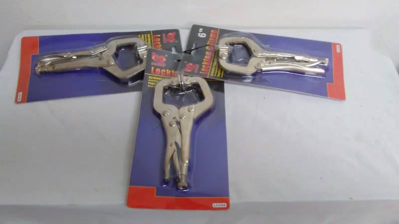 lot 489 image: 6 Inch Locking Vice Clamps (3)