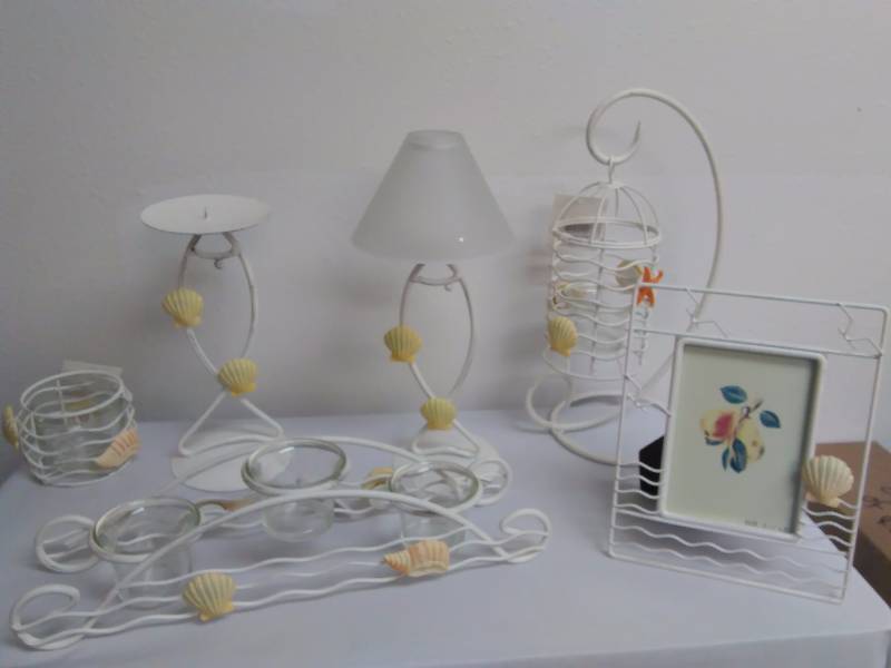 lot 530 image: White Metal and Sea Shell Candle Holder Set (6)