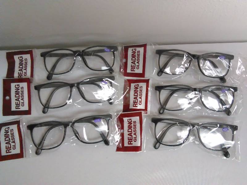 lot 538 image: Brite LED Clip Light, 360-degree swivel mount, take AAA batteries (10)