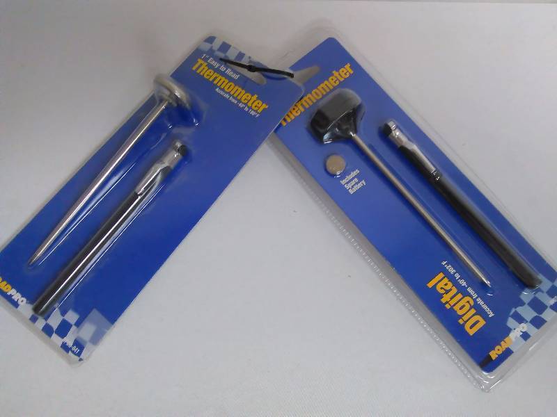lot 539 image: Fluid and Air Temperature Digital  Analog Thermometer (2)