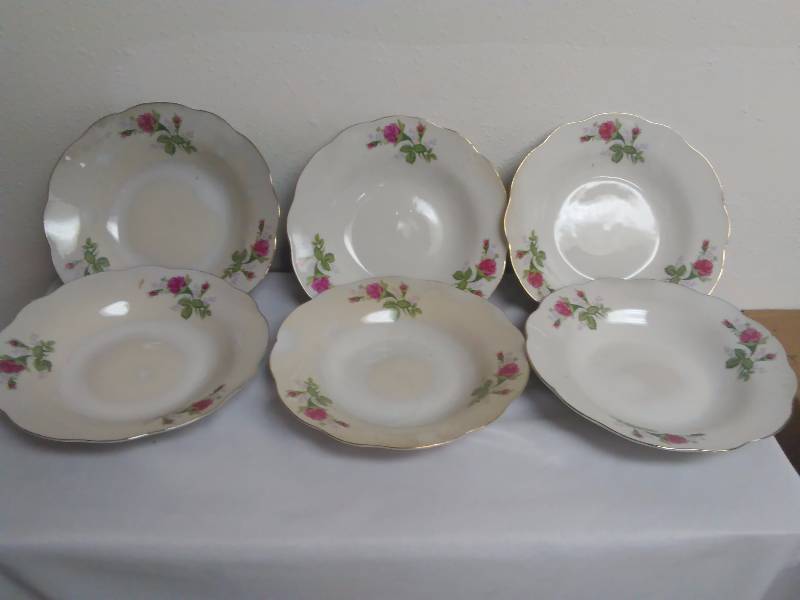 lot 541 image: Bowl, Floral Pink Rose (6)