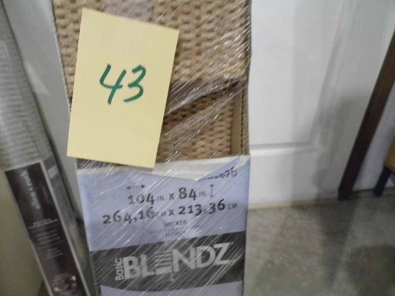 lot 43 image: New Blindz 3.5 Patio Blinds