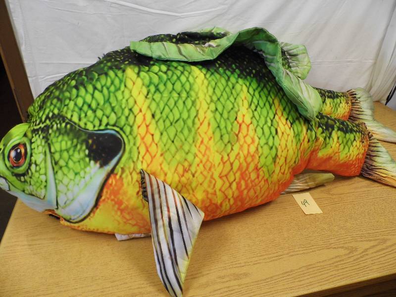 lot 49 image: 2 Fish Pillows