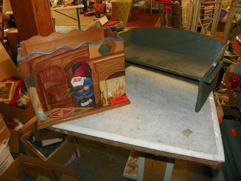 lot 29 image: Painted Magazine box and small doll bench