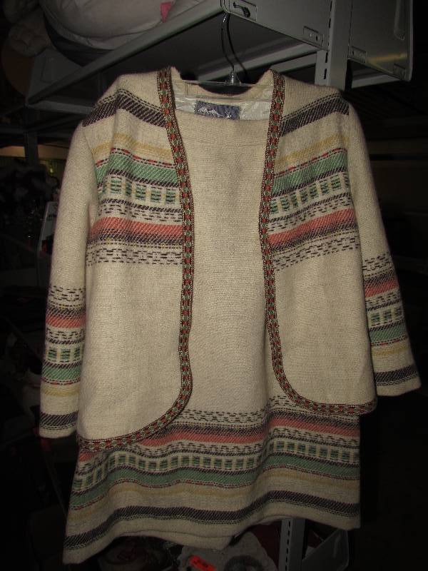 lot 67 image: skirt and jacket, from Norway, Reinowaer