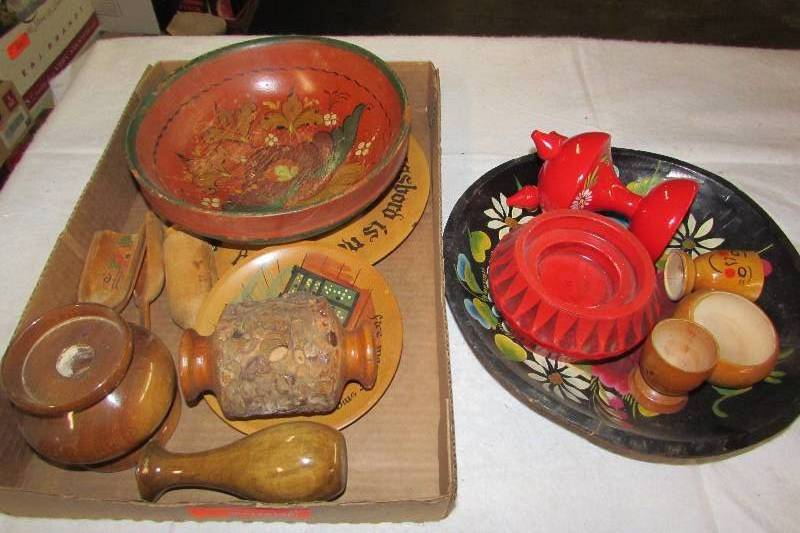 lot 95 image: Rosemal Painted bowls and other wooden items