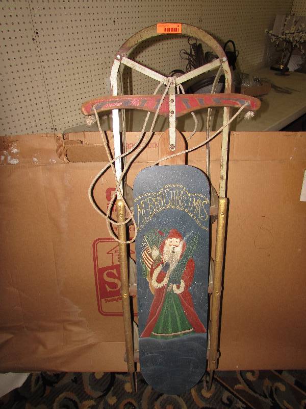 lot 11 image: Vintage Sled with painted Christmas design