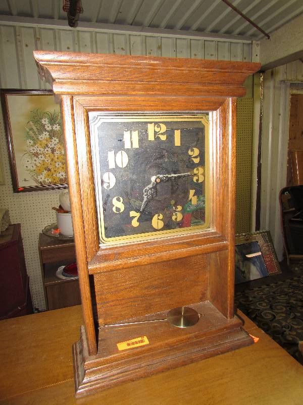 lot 20 image: Pendulum Clock, pendulum not connected, untested