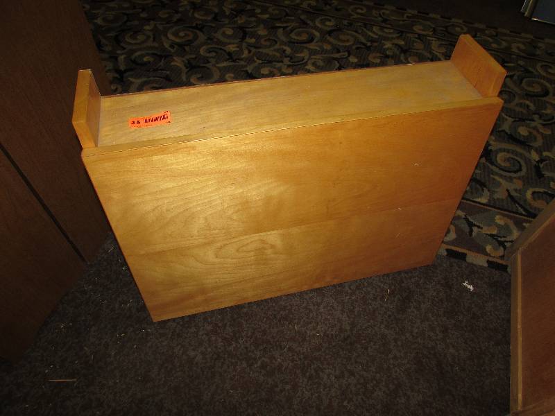 lot 25 image: Drop front desk to hang on the wall