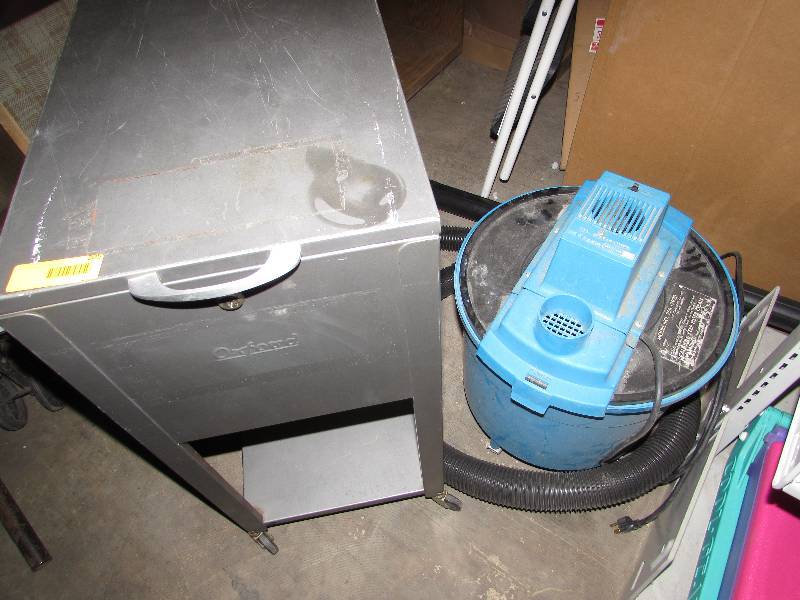 Metal Cabinet and shop vac