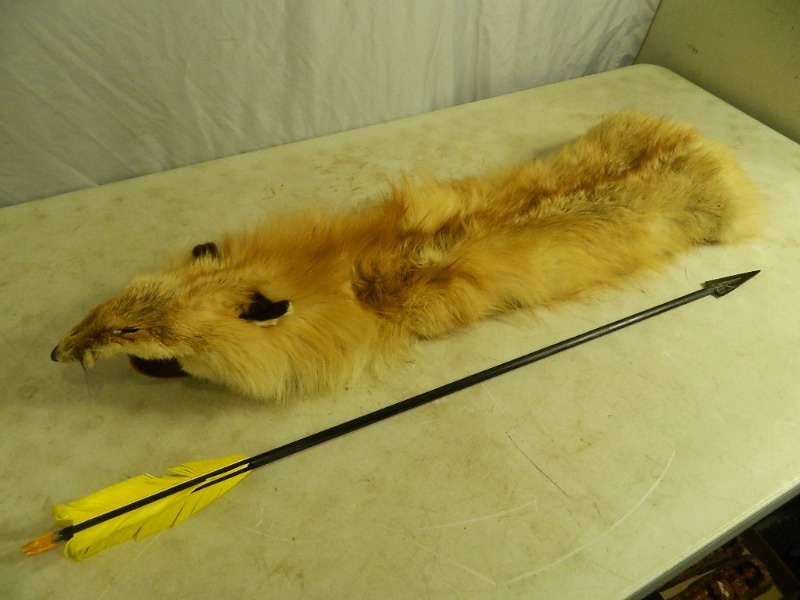 lot 62 image: Fox Hide Arrow Quiver with Arrow