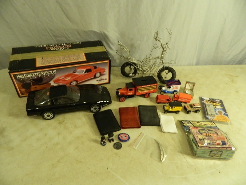 lot 81 image: Collectibles