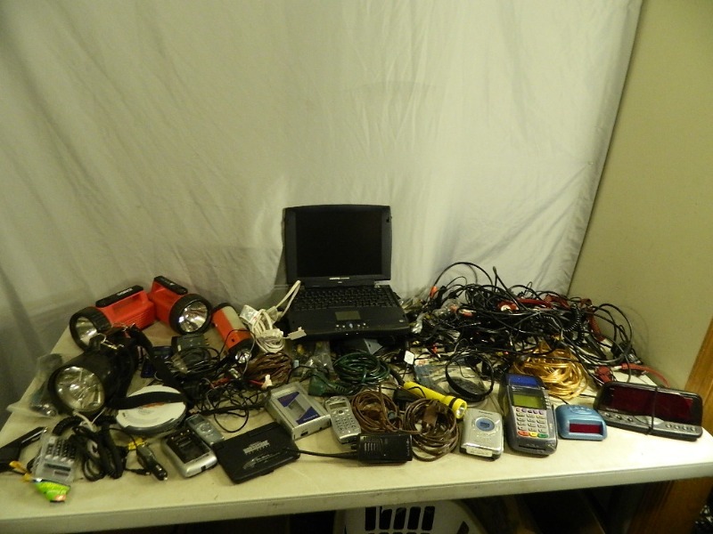 lot 91 image: Assorted Electronics