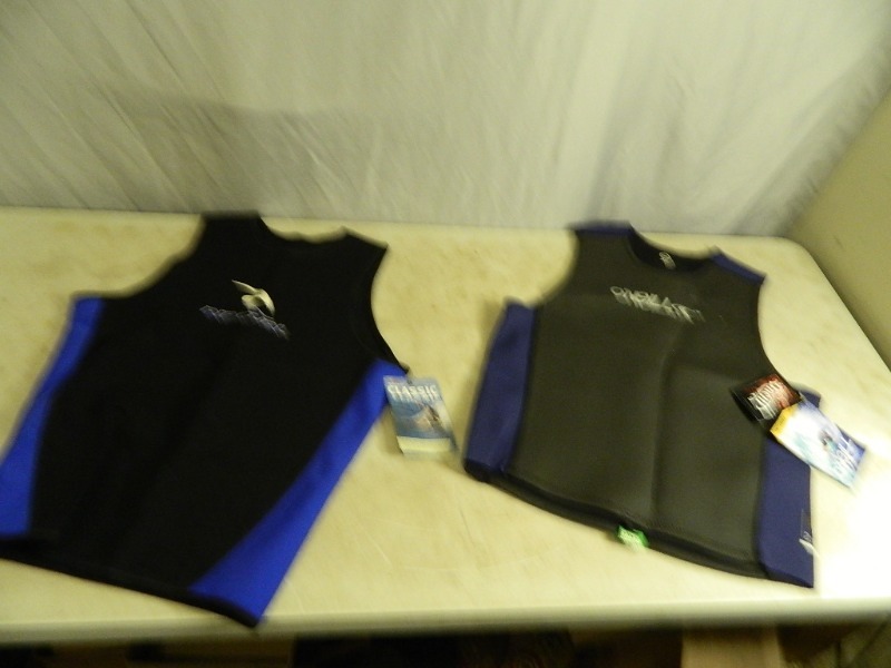 lot 96 image: 2 New Wetsuit Tops