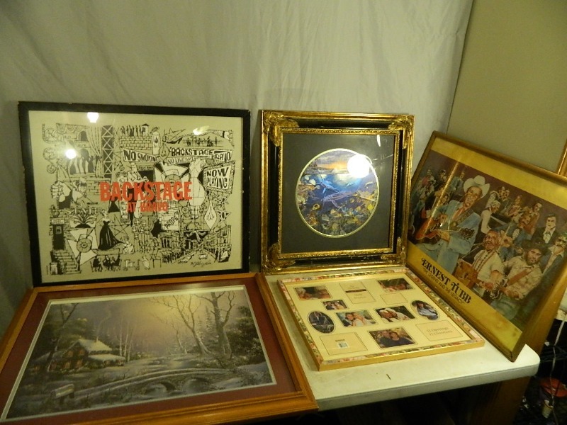 lot 98 image: Framed Pictures