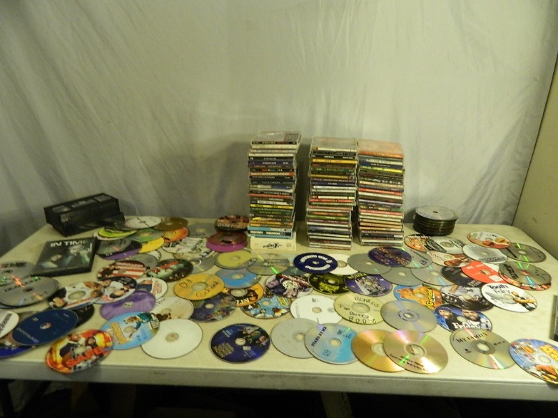 lot 115 image: Cds, Dvds, and More