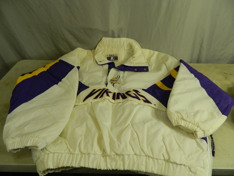 lot 121 image: Vintage Minnesota Vikings Starter Jacket