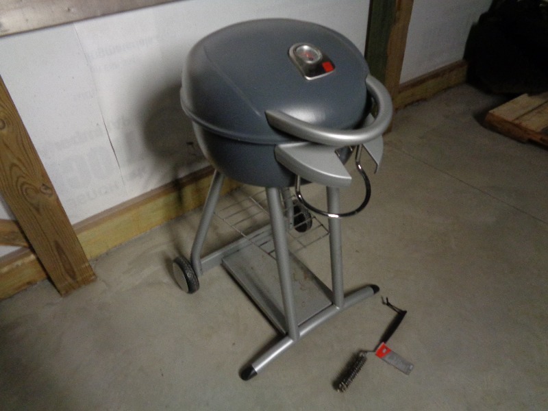 lot 140 image: Electric Grill