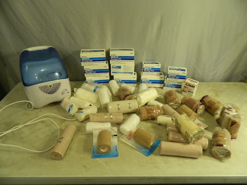 lot 176 image: Humidifier and First Aid Items