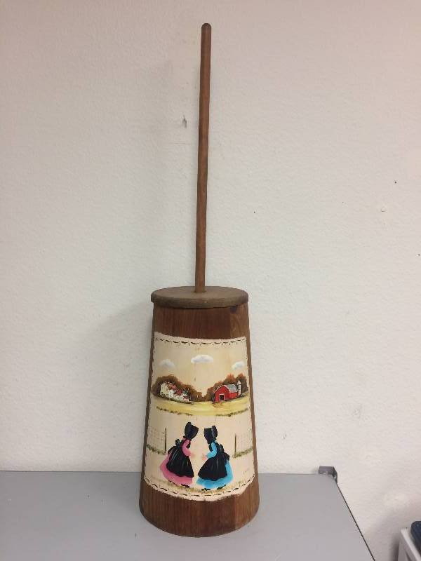 lot 11 image: Vintage Amish Replica Butter Churn