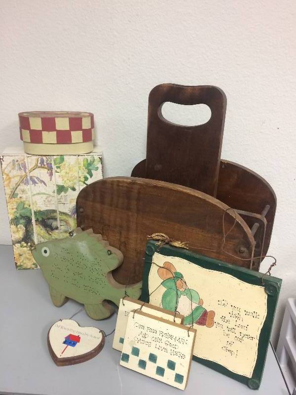 lot 16 image: Wooden Magazine Holder, Plaques and Cabinet