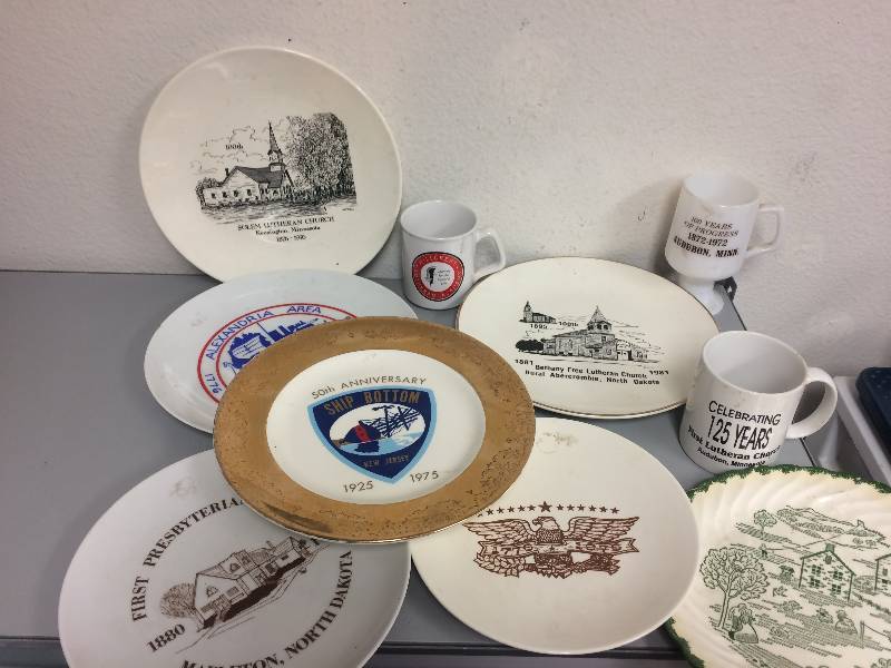 lot 18 image: Vintage Plates and Cups