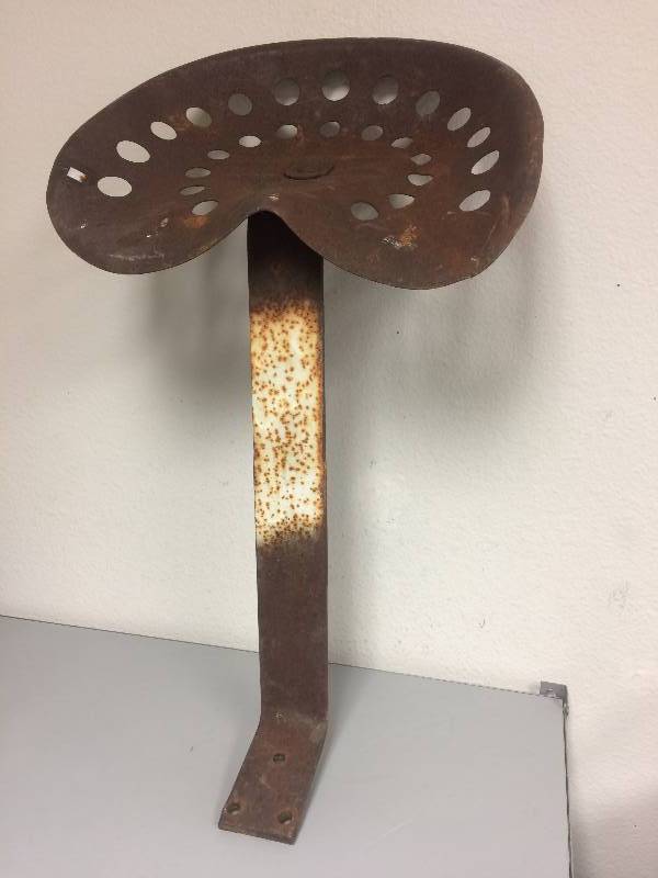 lot 36 image: Antique Tractor Seat