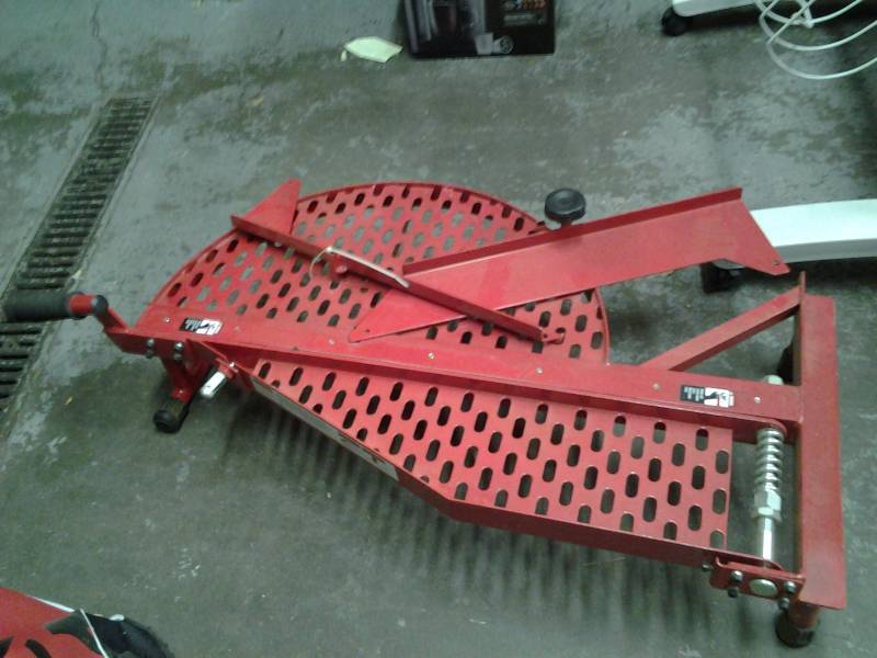 lot 17 image: Shingle Cutter Used One Time, Qual-Craft Shingle Cutter-New In 2006-$299.00.